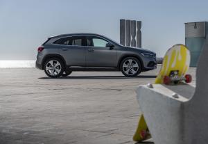 Mercedes-Benz GLA220 d 4Matic Progressive Line 2020 года  (WW)